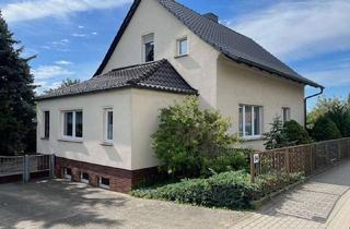Haus kaufen in Rosa-Luxemburg-Straße 64, 06917 Jessen, Freistehendes Wohnhaus mit Garage und Garten in Jessen