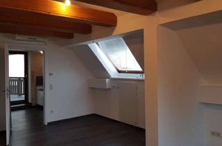 Haus kaufen in 91154 Roth, Attraktives Stadthaus in zentraler Lage von Roth – voll vermietet mit Wohn- und Gewerbeeinheit