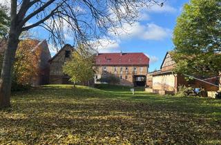 Haus kaufen in Oberdorf, 99869 Brüheim, Vollständig vermietet: 2018 entkerntes, grundsaniertes MFH als Teil eines historischen Gutshofs