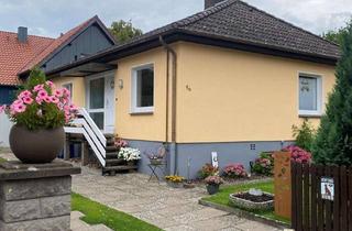 Haus mieten in 31028 Gronau, *Gronau-Banteln* gepflegter Bungalow mit Doppelgarage.