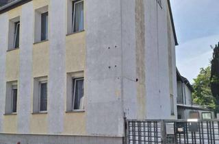 Anlageobjekt in 63303 Dreieich, Attraktives ZFH mit Nutzfläche und Caport