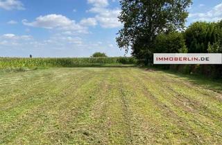 Grundstück zu kaufen in 15378 Herzfelde, IMMOBERLIN.DE - Wohnen, wo andere träumen — Grundstück mit ca. 1.000 m2 Bauland & 1 Hektar Freifläch