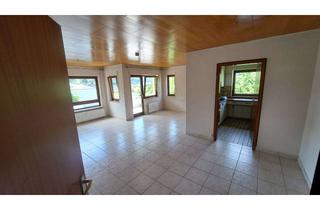 Wohnung mieten in Am Forst 13, 72574 Bad Urach, Gepflegte 2,5-Zimmer-Wohnung mit Sonnen-Balkon und hervorragender Aussicht in Bad Urach Kurgebiet