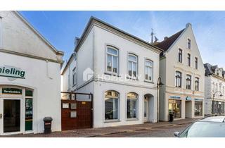 Haus kaufen in 26919 Brake, Schmuckstück mit Altbau-Charm mit praktischer Einliegerwohnung & Carports in zentraler Lage | Brake