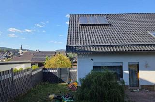 Einfamilienhaus kaufen in 59969 Hallenberg, Hallenberg - Ein Haus, zwei Möglichkeiten: Einfamilienhaus mit einfacher Umgestaltung zum Zweifamilienhaus