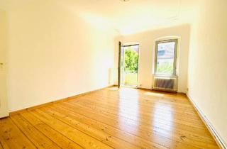 Wohnung kaufen in 12049 Berlin, Berlin - Bezugsfreie und helle Altbauwohnung - provisionsfrei