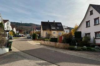 Einfamilienhaus kaufen in 76547 Sinzheim, Sinzheim - Sinzheim : Vermietetes Haus , 2 Bauplätze, 12.000 qm Flächen