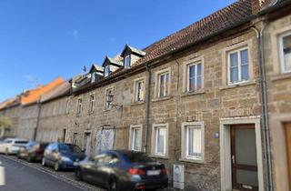 Haus kaufen in 97631 Bad Königshofen, Bad Königshofen im Grabfeld - Reihenmittelhaus mit viel Potenzial mitten in Bad Königshofen