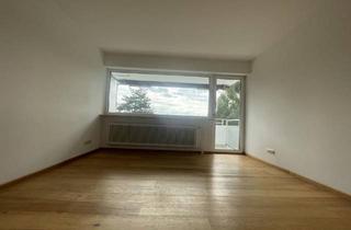 Wohnung kaufen in 82110 Germering, Germering - Neuer Preis! Perfekt renovierte 2 Zimmer-Wohnung mit Aussicht