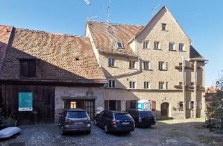 Haus kaufen in 90762 Fürth, Fürth - MFH mit Nebengebäude in bester Lage der Fürther Altstadt, Denkmal