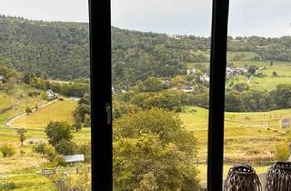 Haus kaufen in 52152 Simmerath, Simmerath - Zweifamilienhaus mit Panoramablick Simmerath Dedenborn