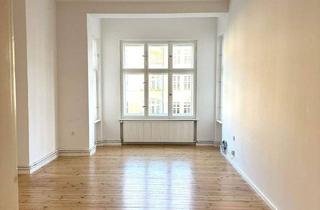 Wohnung kaufen in Sophie-Charlotten-Straße 46, 14059 Berlin, Berlin - Bezugsfreie, großzügige 2-Zi.-Altbauperle mit großer Wohnküche - Fußläufig vom Lietzensee entfernt!