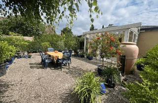 Einfamilienhaus kaufen in 24944 Flensburg, Flensburg - Strandnaher Bungalow als Kapitalanlage mit großem Grundstück