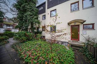 Wohnung kaufen in 14052 Berlin, Lichtdurchflutete Maisonette - Wohnung mit Balkon & PKW-Stellplatz in Berlin Westend