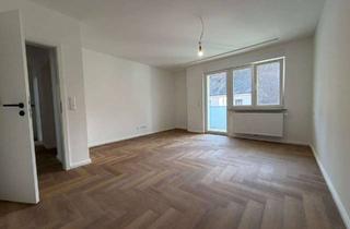 Wohnung kaufen in 71638 Ludwigsburg, Salonwald - saniert - frei - ohne Provision!