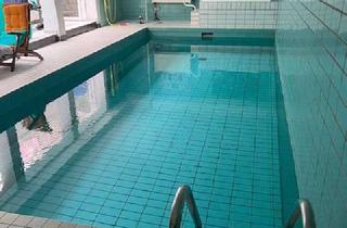 Wohnung kaufen in 47269 Großenbaum, Großzügiges 6-Zimmer-Haus in Duisburg-Großenbaum