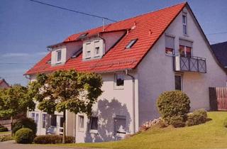 Wohnung mieten in 72766 Reutlingen, Helle 2,5-Zimmer Wohnung mit französischem Balkon und Studio im Dachgeschoß in Reutlingen