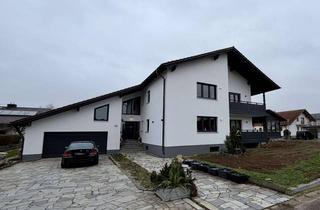 Wohnung mieten in Peter-Rosegger-Straße, 94522 Wallersdorf, Großzügige 5-Zimmer-Wohnung (ca. 130 m²) mit großem Balkon in ruhiger Wohnsiedlung – Wallersdorf