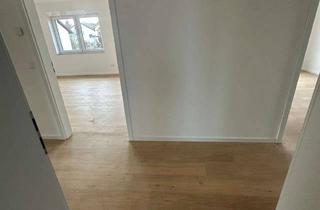 Wohnung mieten in Hermann-Kurz-Straße, 71069 Sindelfingen, Hochwertige 4-Zimmer Wohnung im OG in Sindelfingen