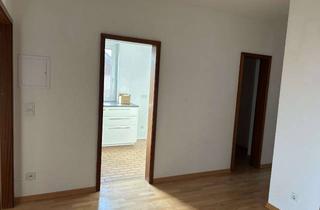 Wohnung mieten in Hummelsbütteler Landstraße 37, 22335 Fuhlsbüttel, Helle 4-Zimmer Wohnung mit Balkon im 3. OG in Hamburg-Fuhlsbüttel plus TG-Platz