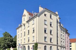 Anlageobjekt in Planegger Straße 79, 81241 Pasing-Obermenzing, Urgemütliche Rarität: 2-3-Zi.-Altbau mit neuem Bad, Kachelofen und Weitblick in Pasing am Stadtpark