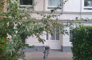 Wohnung kaufen in Grädenerstrasse, 22459 Hamburg, -Von privat- Helle 3-Zimmer Altbauwohnung mit Balkon im 4. OG in Eimsbüttel