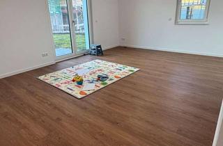 Wohnung mieten in Theodor-Fontane-Allee 2f, 12529 Schönefeld, Modern Neubau 5 rooms apartment with 175m2 Private Garden