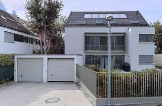 Wohnung mieten in 70597 Degerloch, Lichtdurchflutete 3-Zimmer DG-Wohnung mit Balkon in S-Degerloch