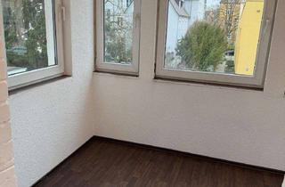 Wohnung mieten in Kreuzwehrstraße 13, 96450 Coburg, Attraktive 3-Zimmer Wohnung in Top Lage in Coburg mit Blick auf die Burg
