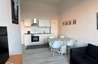 Wohnung mieten in Wilhelm Buschstr, 95447 Altstadt, Helle 2 Zimmerwohnung mit Einbauküche sehr gemütlich liegt im ersten Stock