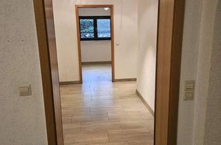 Wohnung mieten in Hagebuttenweg, 89233 Neu-Ulm, Helle 2-Zimmer Erdgeschosswohnung in Neu-Ulm