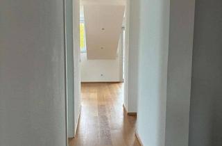 Wohnung mieten in 88662 Überlingen, Helle 2,5-Zimmer Dachgeschosswohnung mit Balkon in Überlingen