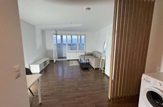 Wohnung mieten in Hasenmark 19, 13585 Spandau, Helle Dachgeschosswohnung mit Wintergarten - Wohnen im Herzen von Spandau