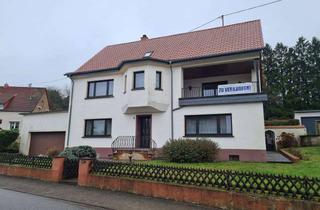 Haus kaufen in 66540 Neunkirchen, Großzügiges Villenanwesen mit Erkerfassade in Höhenlage von Neunkirchen