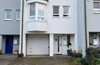 Reihenhaus kaufen in 71088 Holzgerlingen, Provisionsfrei! Charmantes 6 Zimmer Reihenhaus im Herzen von Holzgerlingen