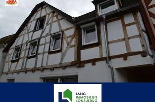 Mehrfamilienhaus kaufen in 56341 Kamp-Bornhofen, Charmantes Mehrfamilienhaus mit drei Wohneinheiten in solidem Zustand