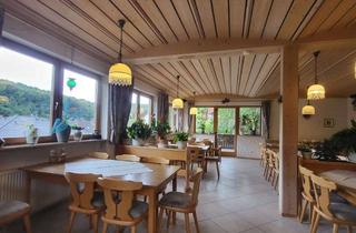 Haus kaufen in Kastanienstraße, 76889 Dörrenbach, Großzügiges Haus mit 306 m² Wohnfläche in Dörrenbach