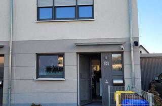 Haus mieten in Jean-Güsken-Ring 34, 41751 Viersen, Neuwertiges Reihenendhaus mit Garten und Garage in Viersen