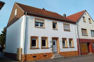 Einfamilienhaus kaufen in 67686 Mackenbach, Mackenbach - Mackenbach: Großzügiges Einfamilienhaus mit weitläufigem Grundstück und Garage in zentraler Lage