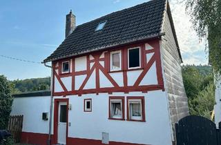 Haus kaufen in 35444 Biebertal, Biebertal - Fachwerkhäuschen zu verkaufen