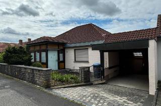 Haus kaufen in 97342 Marktsteft, Marktsteft - Winkelbungalow mit Einliegerwohnung