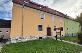 Wohnung kaufen in 92237 Sulzbach-Rosenberg, Sulzbach-Rosenberg - Sonnige 2-Zimmer-SonnigWohnung in ruhiger Lage - frisch renoviert