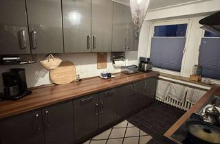 Wohnung kaufen in 41236 Rheydt, Gepflegte 3-Zimmer-Eigentumswohnung in fortlaufend modernisiertem Haus