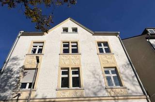 Wohnung kaufen in 40229 Eller, Barrierefreie 2 Zi-Altbauwhg. mit Charme! EBK, Freisitz, Gartennutzung & Kfz-Stellplatz in D-Eller!