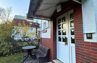 Wohnung kaufen in Bahnstraße 50, 63225 Langen, Altbaucharme trifft Zentrumsnähe – Stilvolle 3-Zimmer-DG-Wohnung mit Carport in Langen