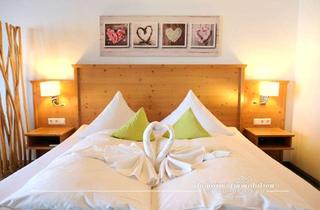 Wohnung kaufen in Grafenmattweg, 79868 Feldberg, Ferienapartment Berg-Liebe mit Wellness-Landschaft im Gebäude