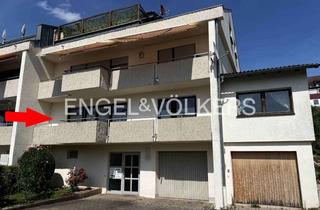 Wohnung kaufen in 74343 Sachsenheim, *Neuer Preis* Sanierungsbedürftig, aber voller Möglichkeiten - 4-Zimmer-Wohnung mit Potenzial