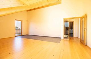 Wohnung kaufen in 83123 Amerang, Exklusive Dachgeschosswohnung im Erstbezug – Modern, effizient und naturnah