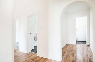 Wohnung kaufen in 95488 Eckersdorf, Sanierte 5-Zimmer-Wohnung auf 2 Ebenen mit Balkon, Garage und Gartenanteil