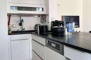 Wohnung mieten in Lückstraße 38, 10317 Friedrichsfelde, Zwischenmiete: Helle 87qm Wohnung mit Balkon, Jacuzzi und moderner Ausstattung